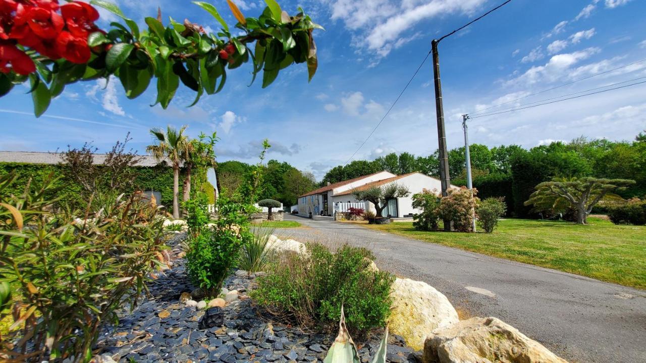 Bed and Breakfast Les Cuves - Saintes Chaniers Экстерьер фото
